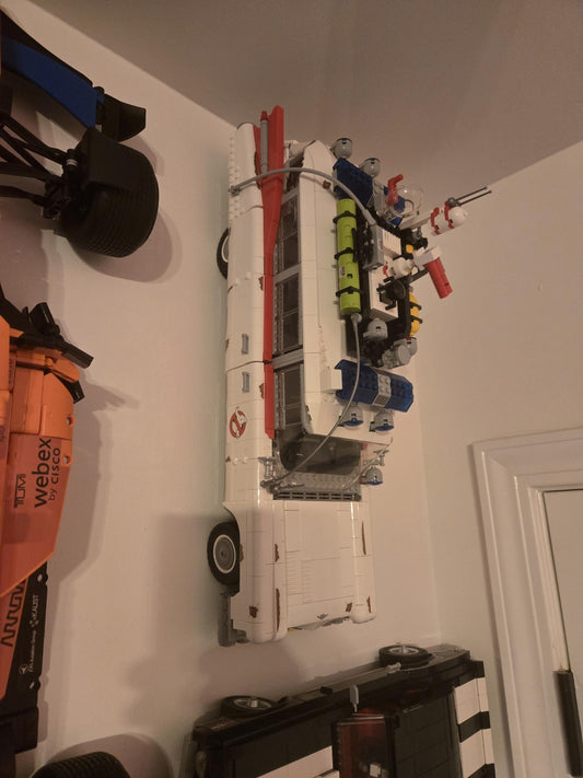 Lego Ghostbusters ECTO-1 10274 Wall Mount