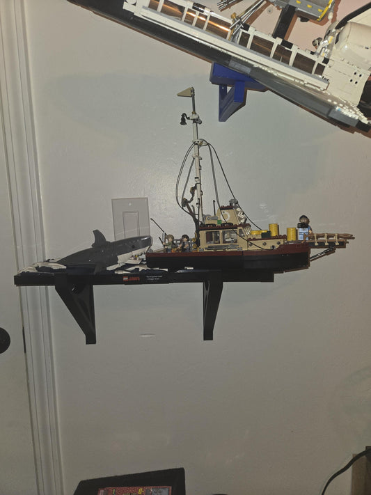 Lego Jaws 21350 Wall Mount