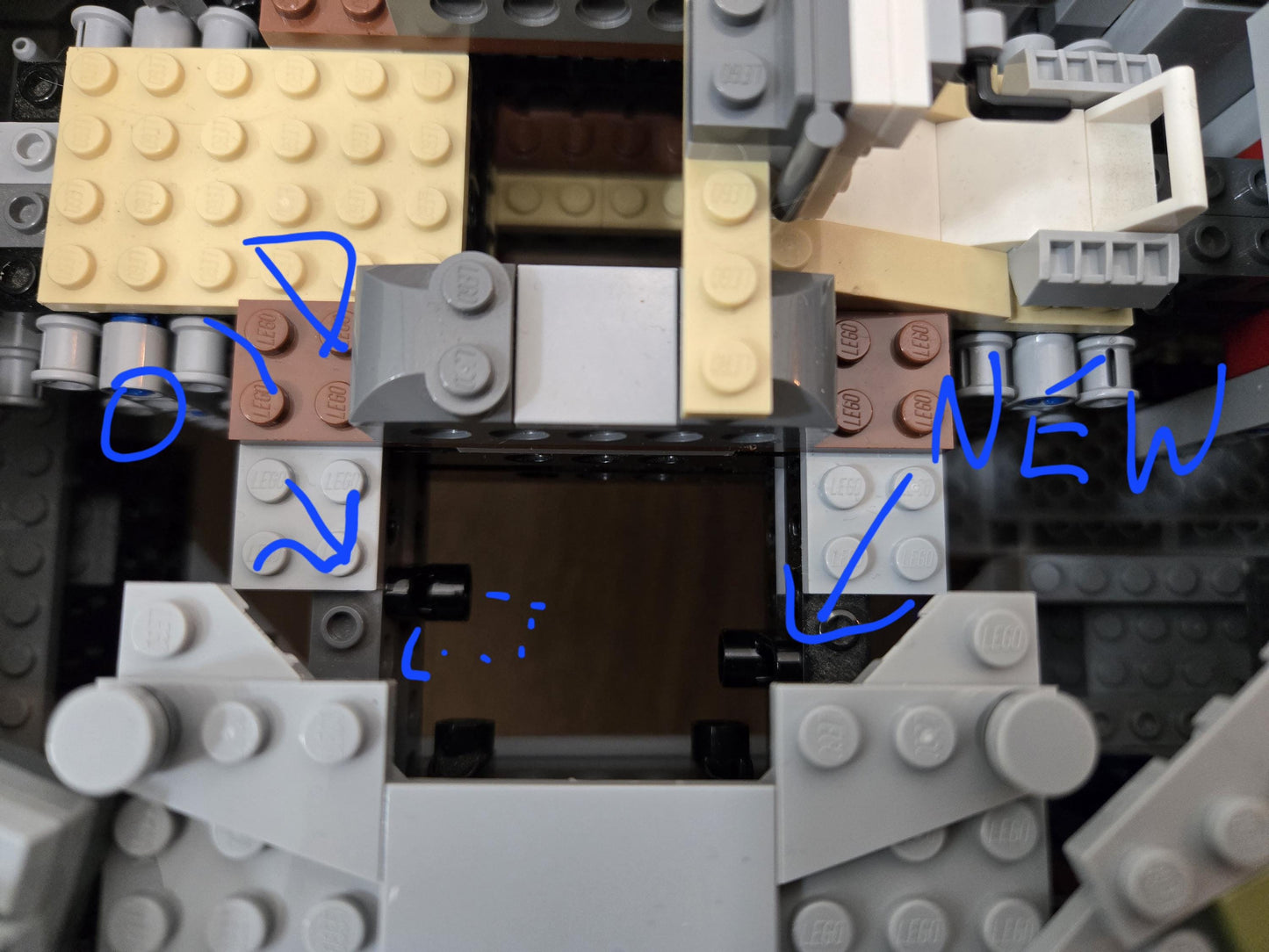 Lego UCS Millennium Falcon 75192 Wall Mount